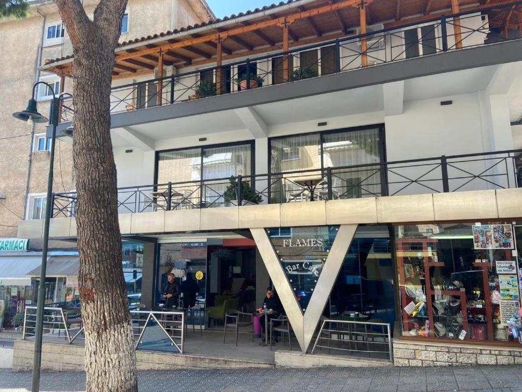 Hotel Lili-1 Sarandë Exterior foto